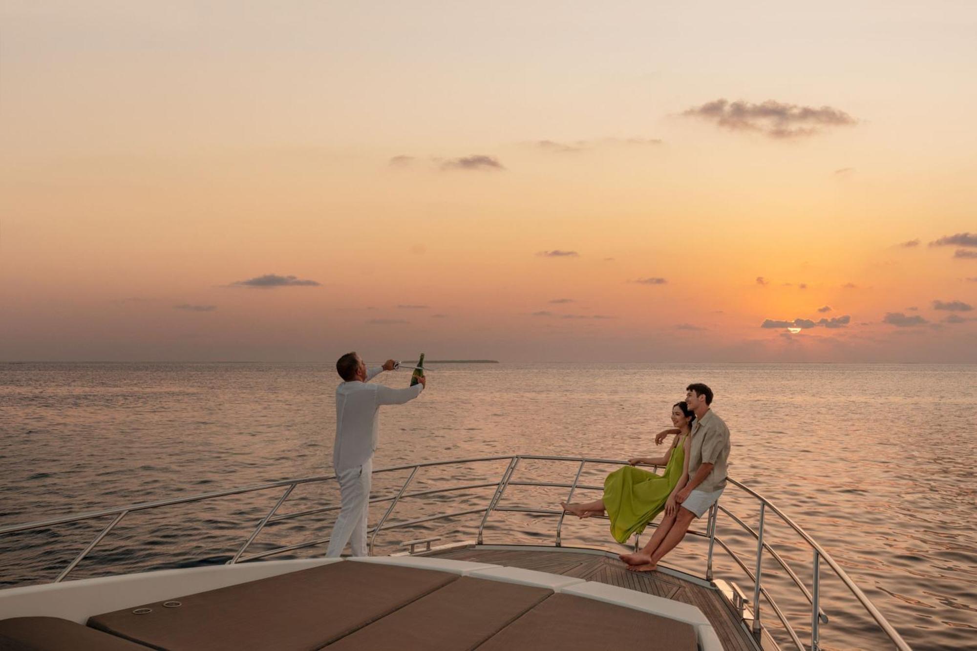 Hulhudheli The St. Regis Maldives Vommuli Resort מראה חיצוני תמונה